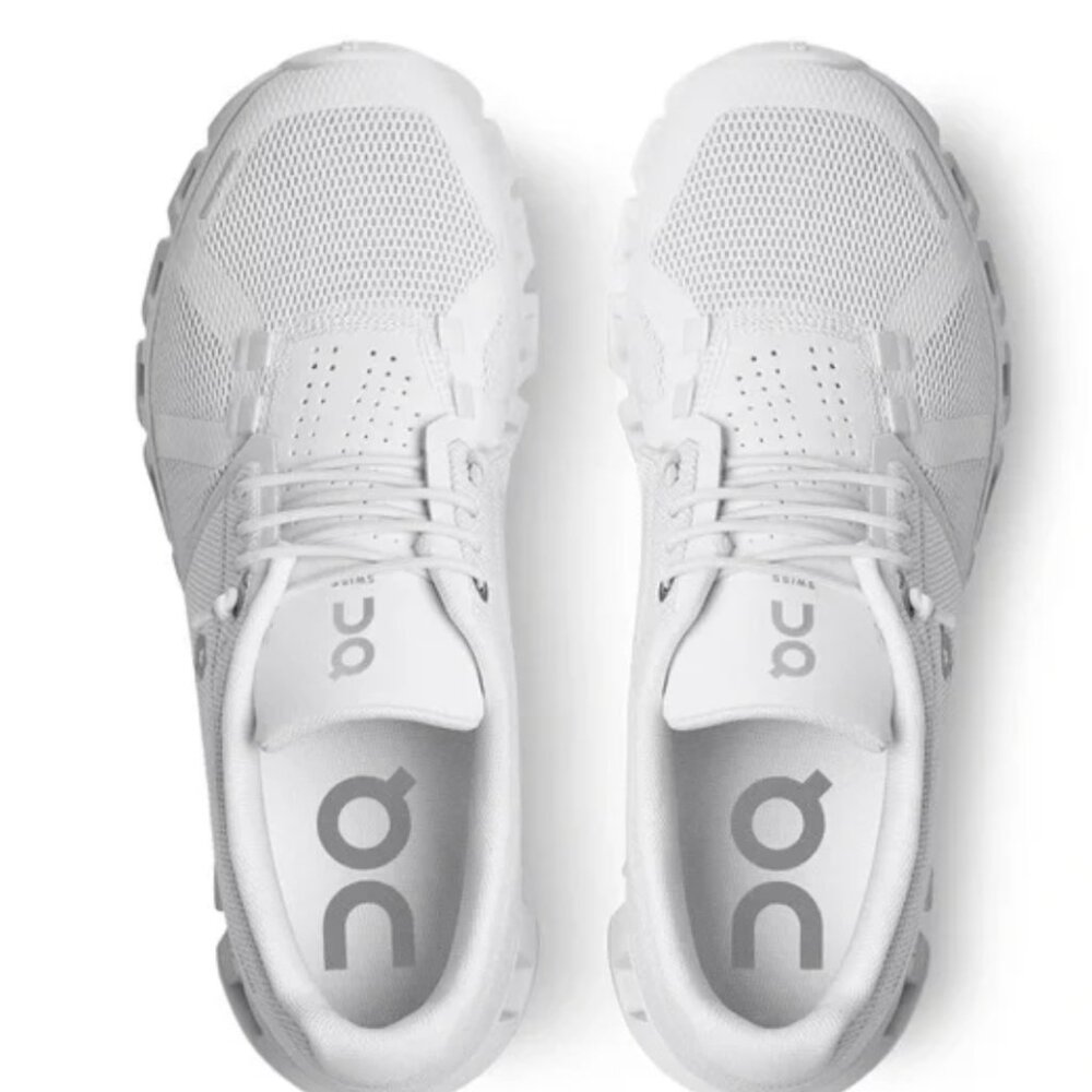 On Cloud 5 Running Shoes All White Women’s 9.5 Athletic Sneaker